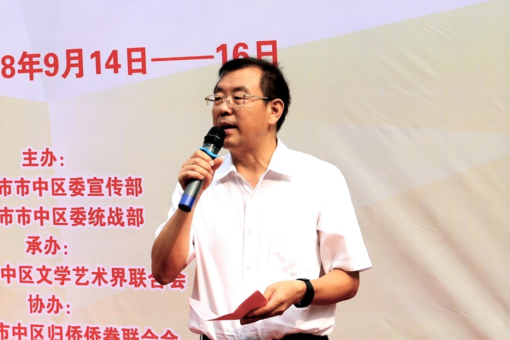 “紅色記憶”剪紙展亮相星工坊·中國(guó)工業(yè)藝術(shù)館