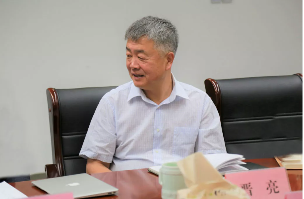 省委宣傳部副部長(zhǎng)、省電影局局長(zhǎng)程守田到山東影視傳媒集團(tuán)調(diào)研