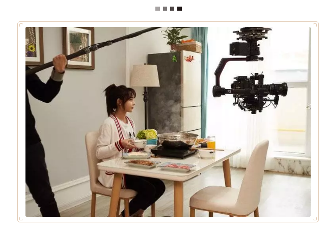 探班網(wǎng)劇《走起！我的天才街坊》 韓東君牽手彭小苒開啟甜虐模式