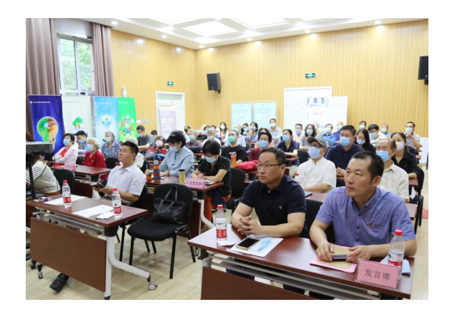 山影集團(tuán) 聆聽(tīng)抗疫故事 感受榜樣力量 山影集團(tuán) 聆聽(tīng)抗疫故事 感受榜樣力量