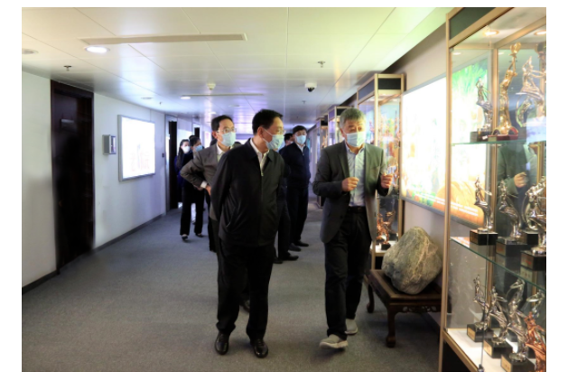 省委常委、宣傳部部長白玉剛一行到山東影視傳媒集團調(diào)研