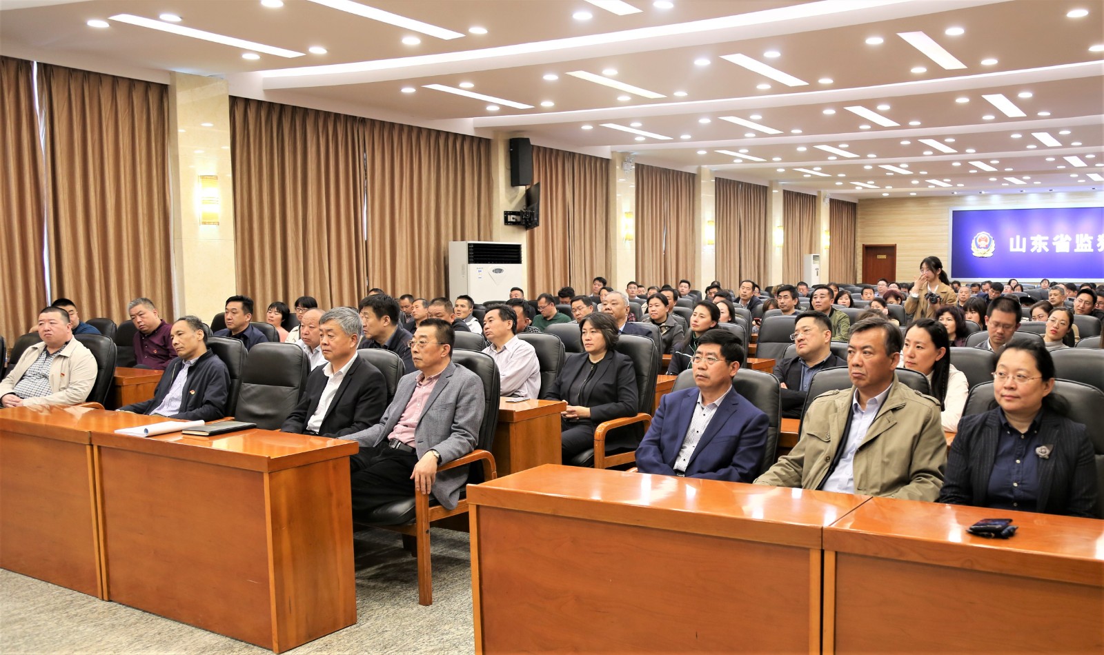 山影集團開展警示教育活動